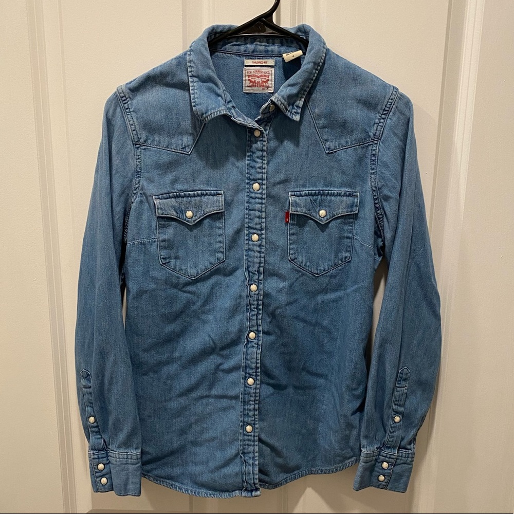 Levi’s Button Down Denim Shirt